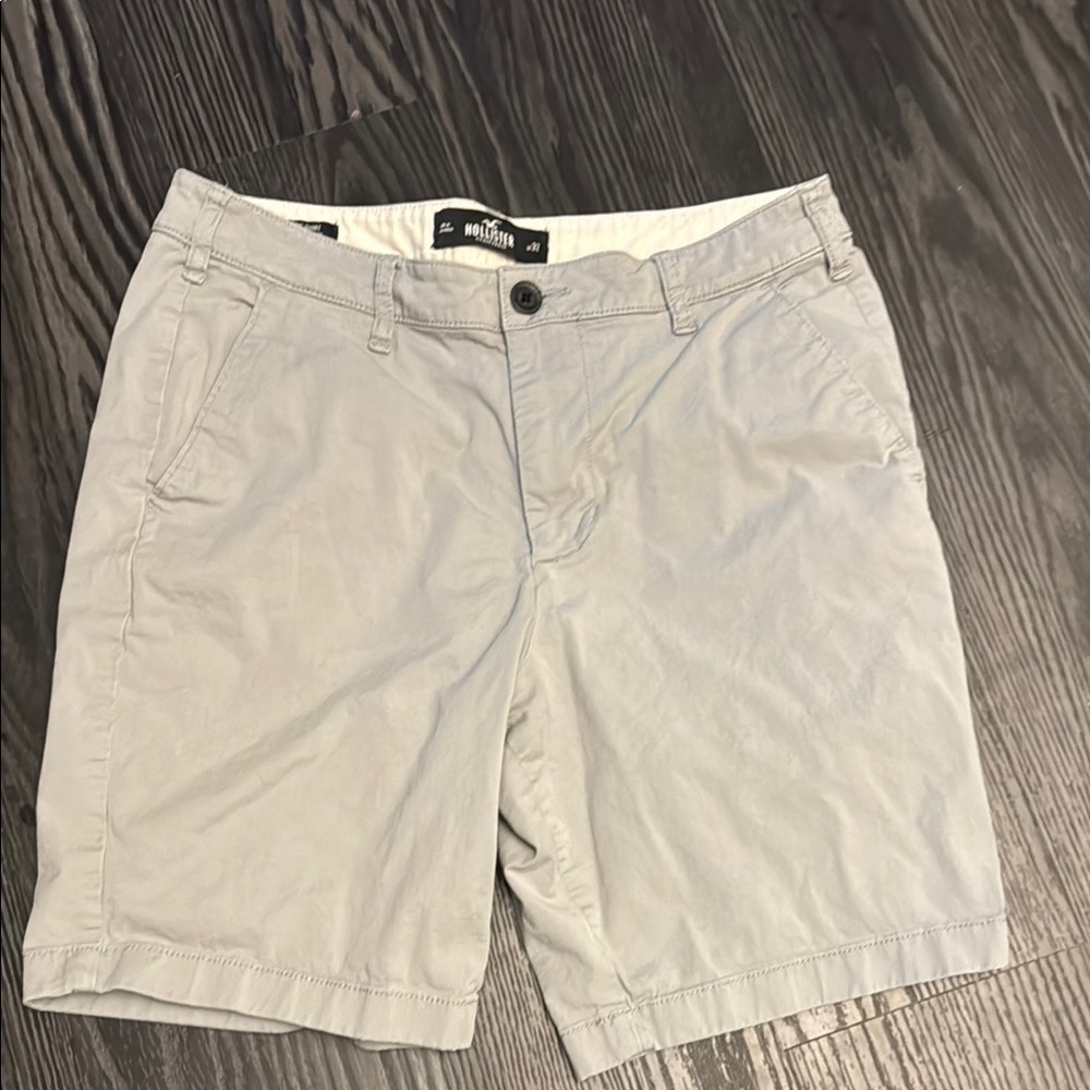 🍍HOLLISTER FLAT FRONT SHORT🍍SZ 32🍍9” inseam🍍